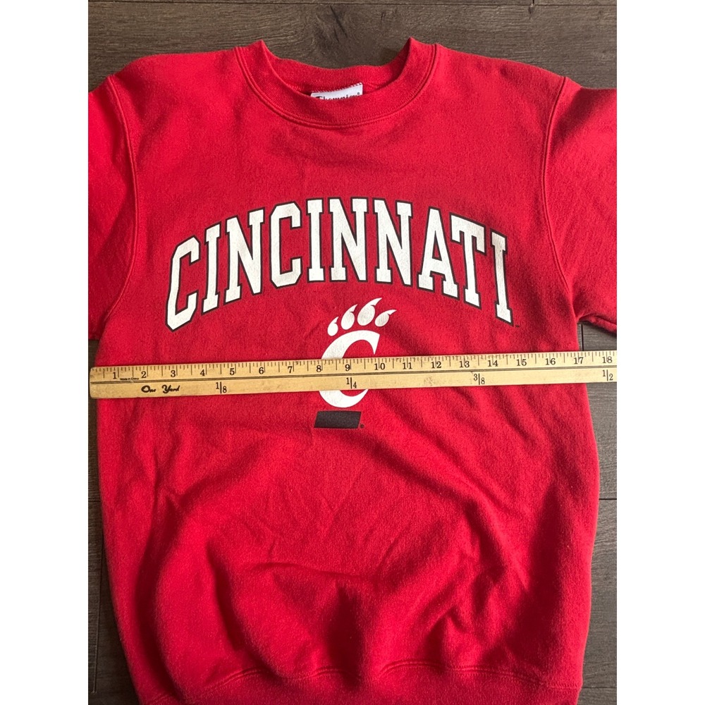 Champion Cincinnati Bearcats Crewneck Sweatshirt Red XS NCAA Collegiate Pullover - Picture 6 of 8